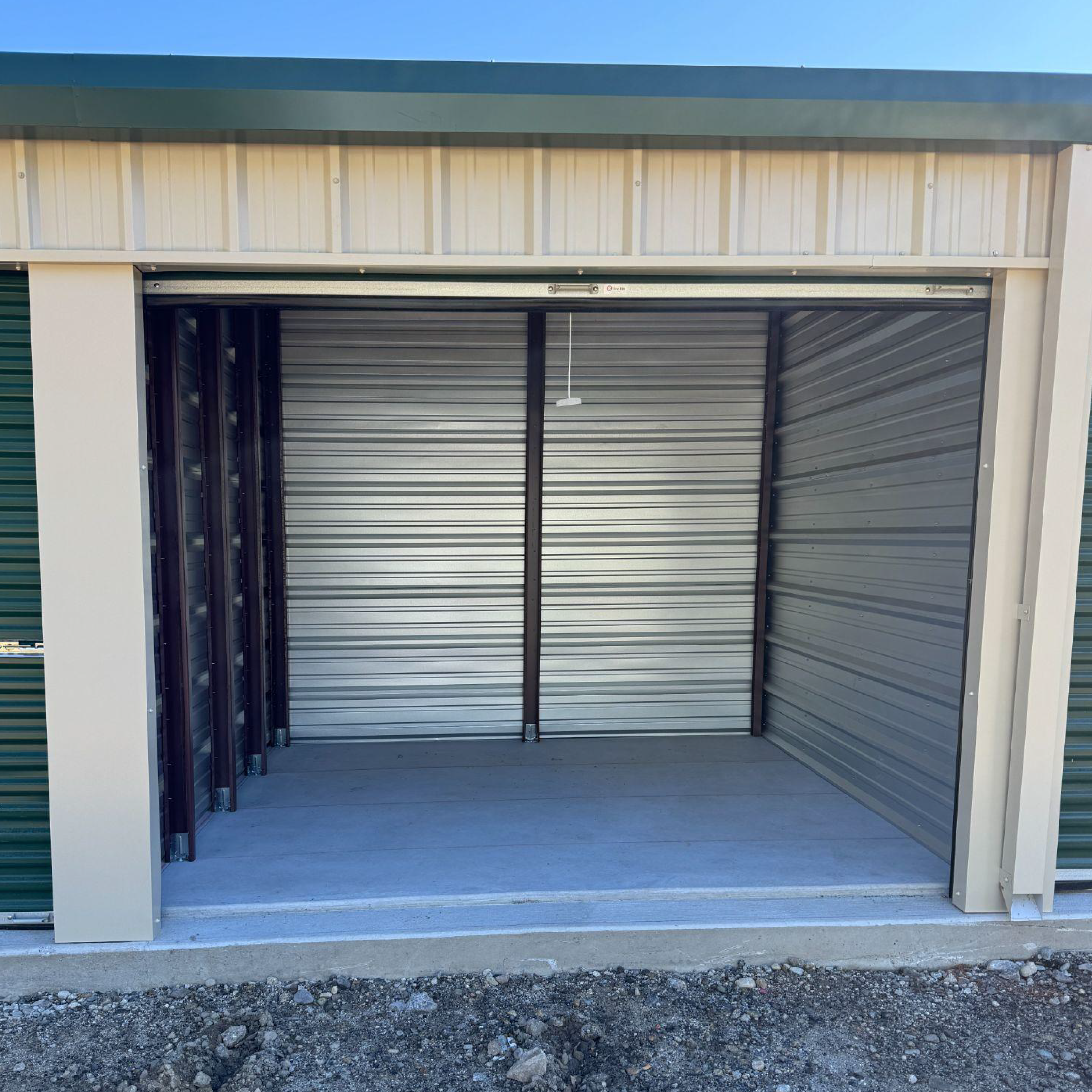 10x10 storage unit