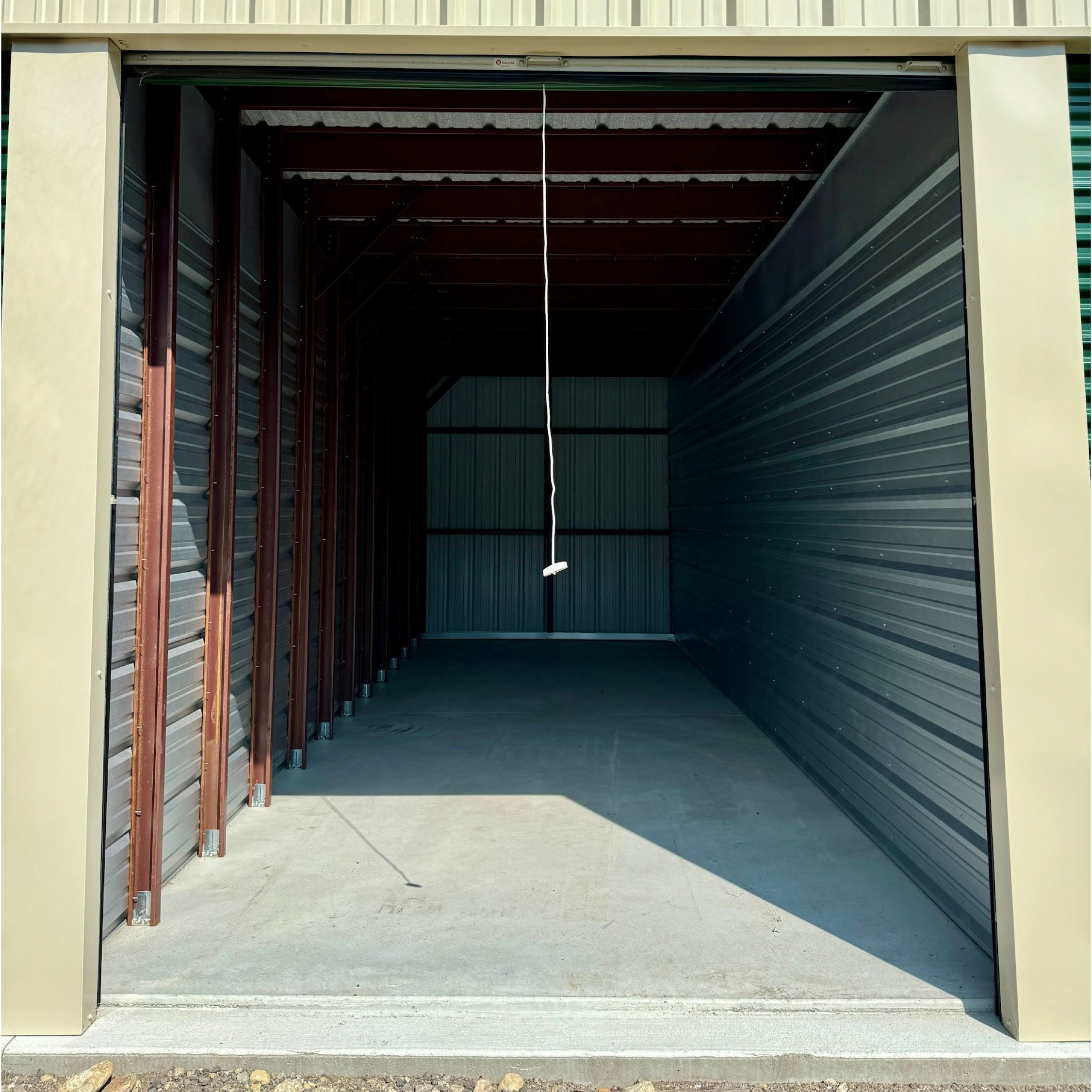 10x30 storage unit 